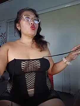 anniecoopeer online show from 02-06-26, 11:46