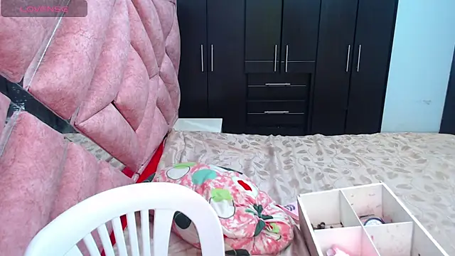 moan sex2 online show from 04-14-26, 08:37