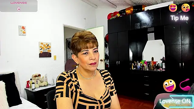 Angelina Stone 65 online show from 02-26-26, 08:19