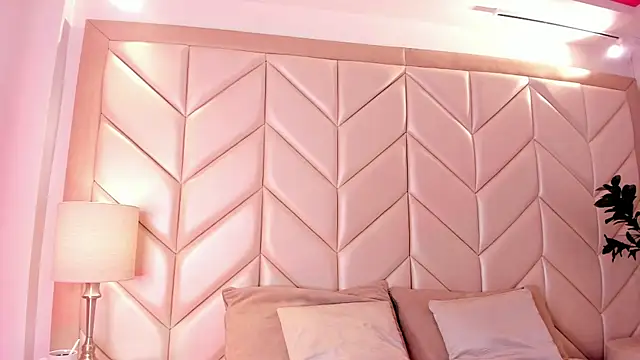 NairobiLee online show from 04-16-26, 10:16