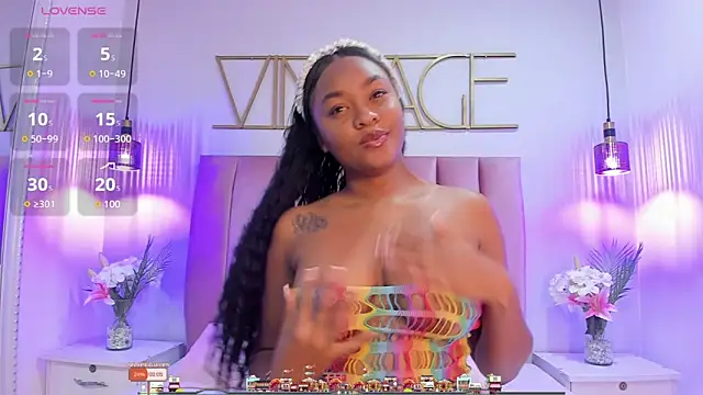 NaomyBaez online show from 12-20-24, 04:09