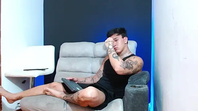 JUSTIN FULLER1 online show from 04-03-26, 05:55