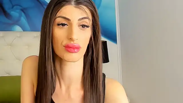 Snapshot of SkinnyDolly chatting on 02-22-25, 09:59 SkinnyDolly online show from 02-22-25, 09:59