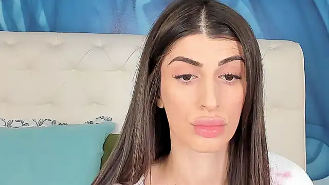 Snapshot of SkinnyDolly chatting on 01-09-26, 08:43 SkinnyDolly online show from 01-09-26, 08:43