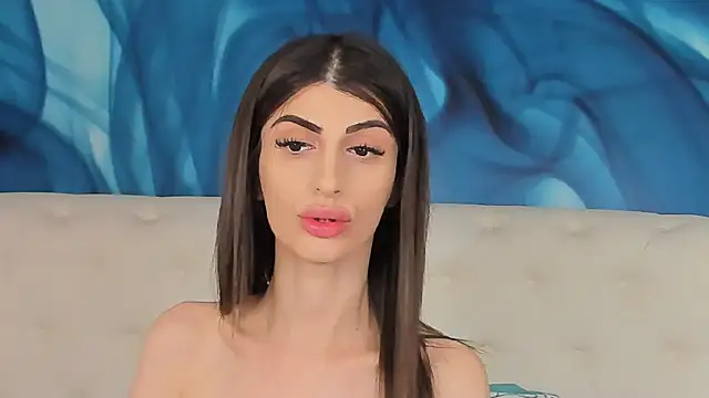 Snapshot of SkinnyDolly chatting on 02-22-26, 10:30 SkinnyDolly online show from 02-22-26, 10:30