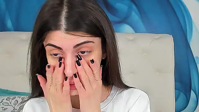 SkinnyDolly online show from 03-24-26, 03:00