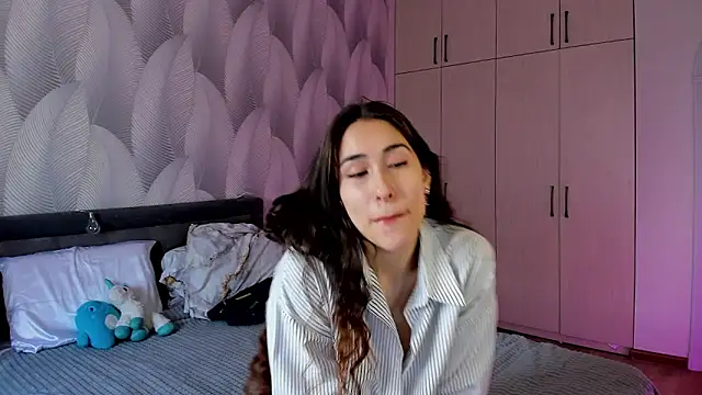 Bambiii bby online show from 12-22-24, 06:06