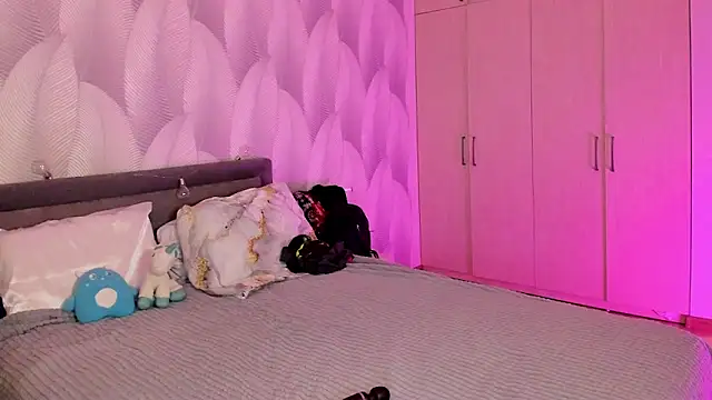 Bambiii bby online show from 01-17-25, 02:18