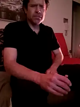 Snapshot of crems77 chatting on 12-19-25, 09:33 crems77 online show from 12-19-25, 09:33