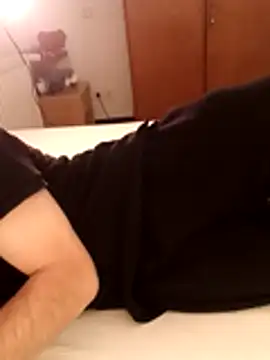 Snapshot of crems77 chatting on 01-09-26, 04:54 crems77 online show from 01-09-26, 04:54