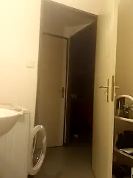 Snapshot of crems77 chatting on 02-11-26, 12:15 crems77 online show from 02-11-26, 12:15