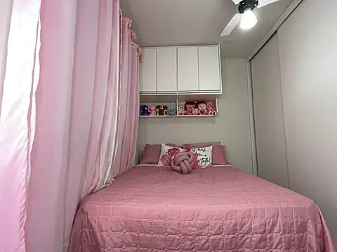 lariic online show from 03-20-25, 11:38