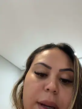 lariic online show from 02-21-26, 04:13