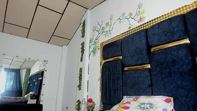 skaysanchez1 online show from 09-25-25, 07:39