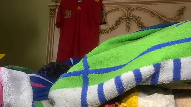 Snapshot of emylolo9 chatting on 01-02-25, 11:41 emylolo9 online show from 01-02-25, 11:41