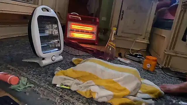 Snapshot of emylolo9 chatting on 01-04-25, 07:34 emylolo9 online show from 01-04-25, 07:34