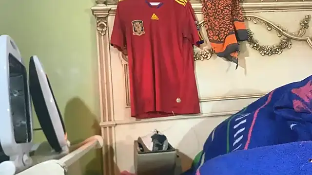 Snapshot of emylolo9 chatting on 01-07-25, 05:01 emylolo9 online show from 01-07-25, 05:01