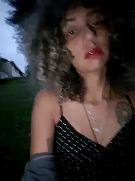 tucurly latina online show from 01-01-25, 11:40