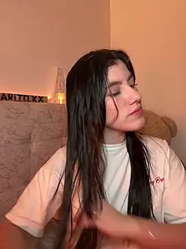 ARITOO  online show from 10-25-25, 06:32