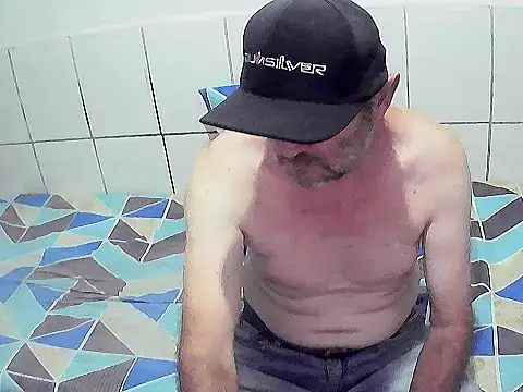 Snapshot of pierdona chatting on 10-22-25, 05:13 pierdona online show from 10-22-25, 05:13