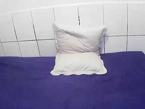 Snapshot of pierdona chatting on 02-07-26, 07:17 pierdona online show from 02-07-26, 07:17