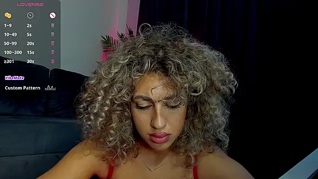 Snapshot of CurlyAnt0 chatting on 12-16-24, 11:39 CurlyAnt0 online show from 12-16-24, 11:39