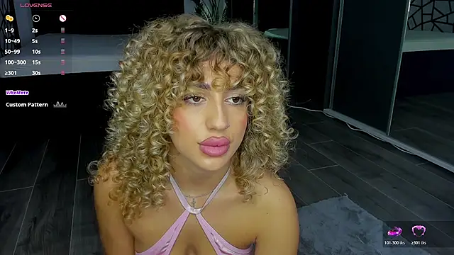 CurlyAnt0 online show from 12-22-25, 09:39