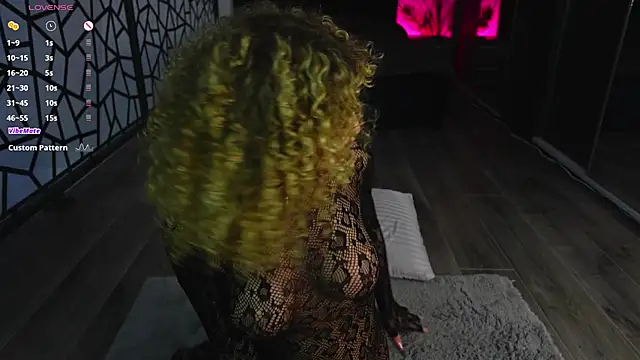 CurlyAnt0 online show from 04-03-26, 07:06