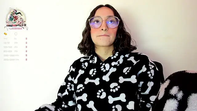 its  angelica  online show from 12-28-24, 10:23