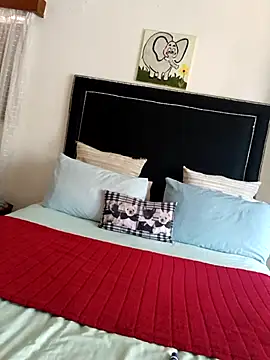 contagiousqueen online show from 02-12-26, 09:37