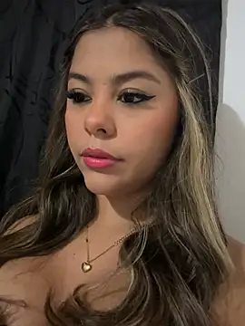 Snapshot of tuckersabrina chatting on 12-14-24, 08:45 tuckersabrina online show from 12-14-24, 08:45