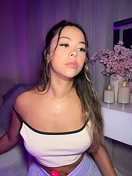 tuckersabrina online show from 04-15-26, 12:56