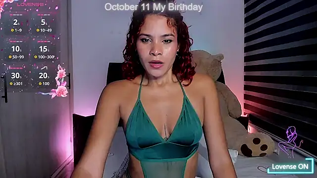 Snapshot of anna__duff chatting on 09-29-25, 12:49 anna duff online show from 09-29-25, 12:49