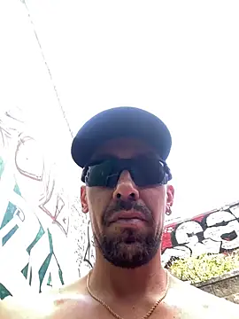 Snapshot of dantedesirexx chatting on 01-13-25, 06:38 dantedesirexx online show from 01-13-25, 06:38