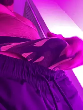 Snapshot of dantedesirexx chatting on 02-01-25, 07:02 dantedesirexx online show from 02-01-25, 07:02