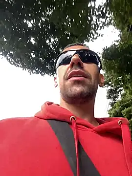 Snapshot of dantedesirexx chatting on 02-16-25, 08:11 dantedesirexx online show from 02-16-25, 08:11