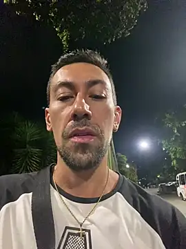 Snapshot of dantedesirexx chatting on 03-08-25, 04:12 dantedesirexx online show from 03-08-25, 04:12