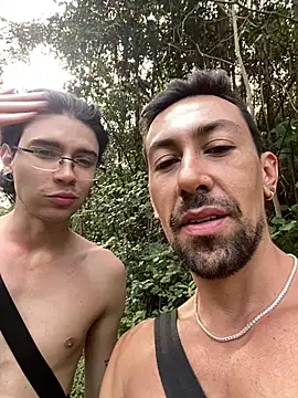 Snapshot of dantedesirexx chatting on 03-10-25, 01:54 dantedesirexx online show from 03-10-25, 01:54