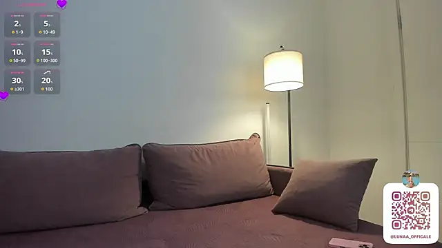 Snapshot of flora_off chatting on 02-14-26, 08:33 flora off online show from 02-14-26, 08:33