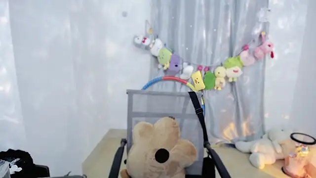 Fan ting online show from 12-04-25, 02:43