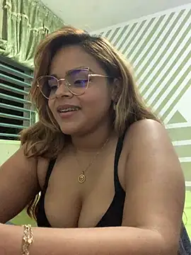 Snapshot of Evabigass chatting on 12-06-24, 11:14 Evabigass online show from 12-06-24, 11:14