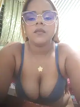 Snapshot of Evabigass chatting on 01-28-25, 08:58 Evabigass online show from 01-28-25, 08:58