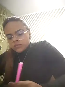 Snapshot of Evabigass chatting on 02-03-25, 11:05 Evabigass online show from 02-03-25, 11:05