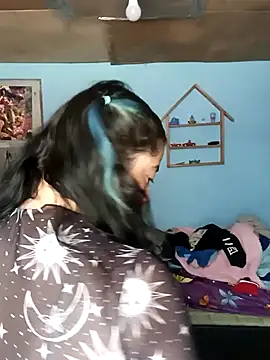 Elvishcassie  online show from 01-10-26, 04:20