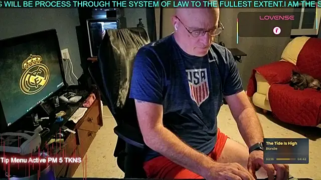 Snapshot of Pilot_Dave_69 chatting on 09-23-25, 04:15 Pilot Dave 69 online show from 09-23-25, 04:15