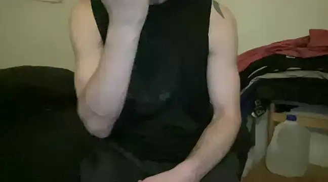 Snapshot of alphajoshkosh chatting on 03-19-25, 12:15 alphajoshkosh online show from 03-19-25, 12:15