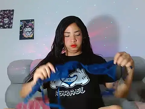 Snapshot of Kylie_martinez chatting on 07-13-26, 12:24 Kylie martinez online show from 07-13-26, 12:24