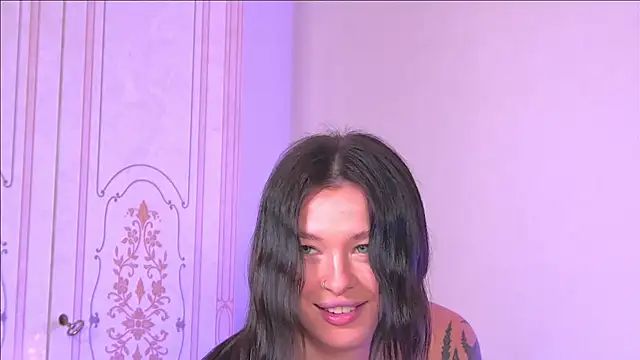 AlexandraBloom online show from 01-08-25, 09:12