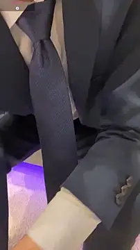 kimkim123123 online show from 02-08-26, 11:46