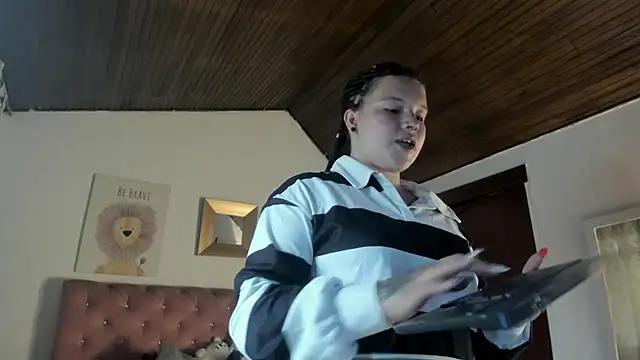 CelessteRedds online show from 01-06-26, 11:47